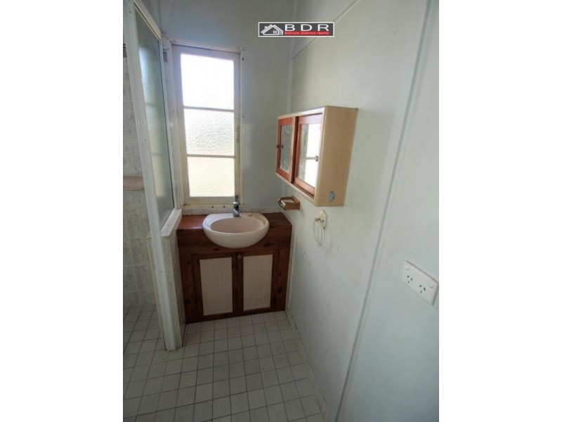 8 Agnes Street, Howard QLD 4659