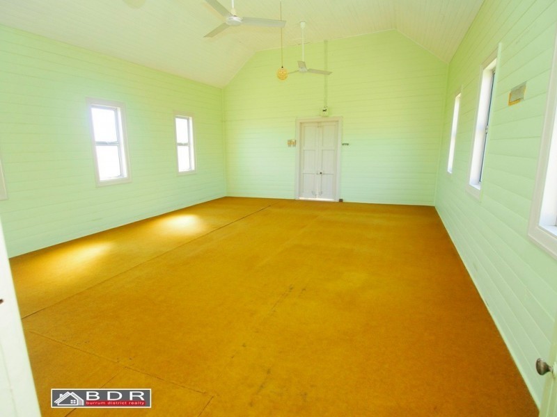12 Gympie Street, Torbanlea QLD 4662