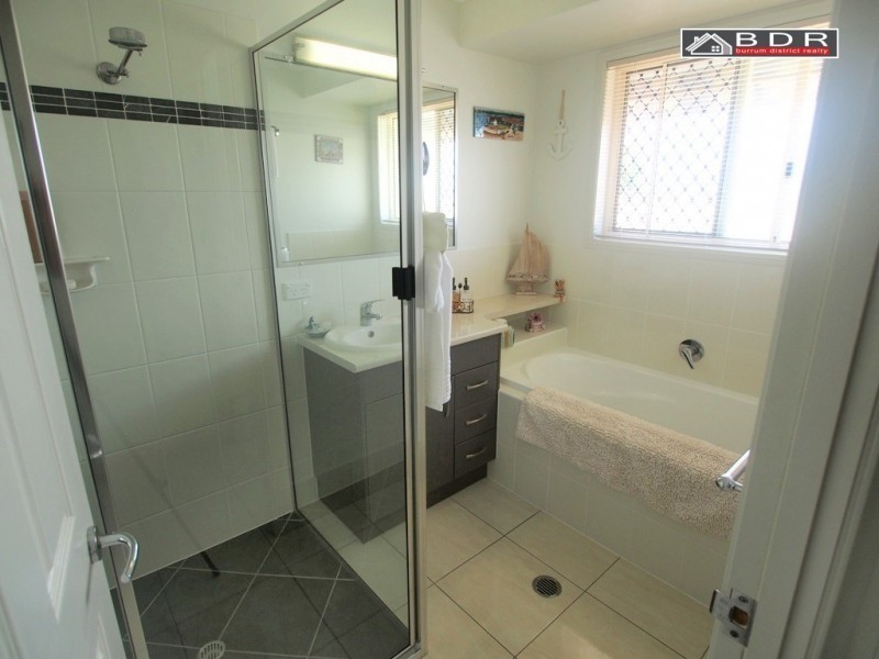 5 Lucas Dr, Burrum Heads QLD 4659