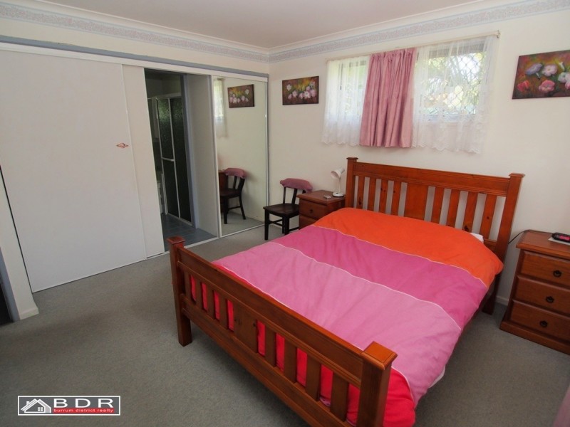31 Raintree Ave, Burrum Heads QLD 4659