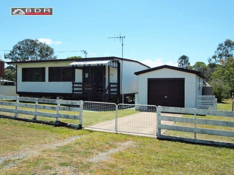 25 James Street, Howard QLD 4659