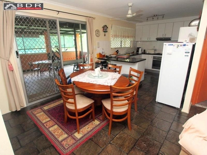 23 James, Howard QLD 4659