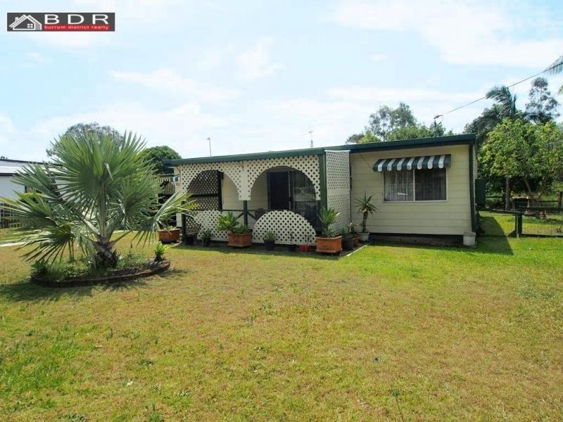 23 James, Howard QLD 4659