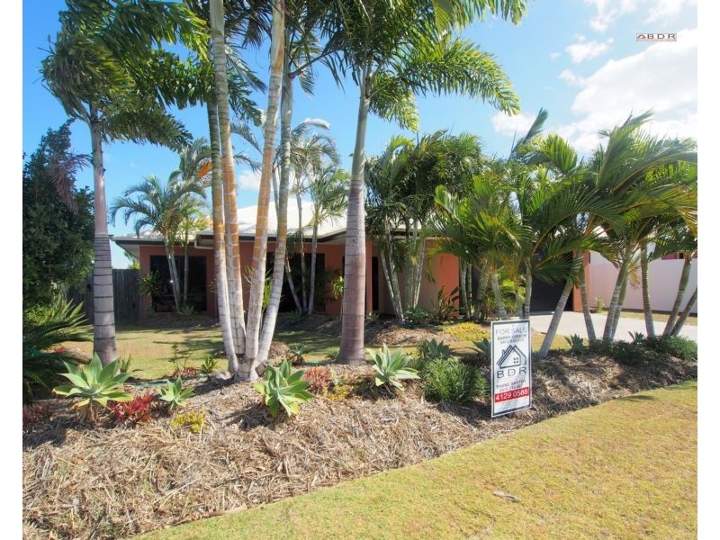 33 Traviston Way, Burrum Heads QLD 4659