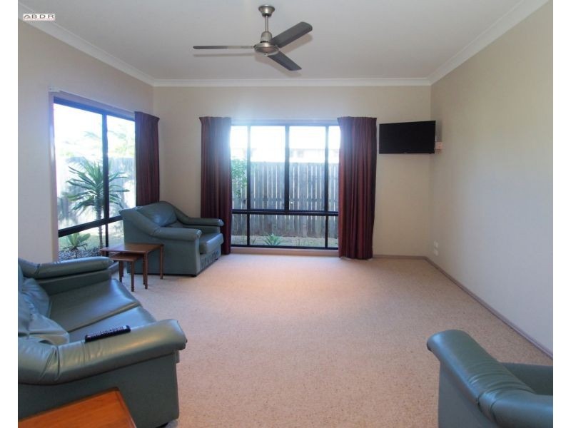 33 Traviston Way, Burrum Heads QLD 4659