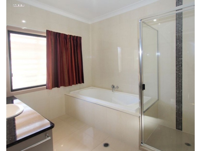 33 Traviston Way, Burrum Heads QLD 4659