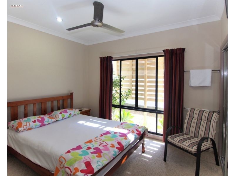 33 Traviston Way, Burrum Heads QLD 4659