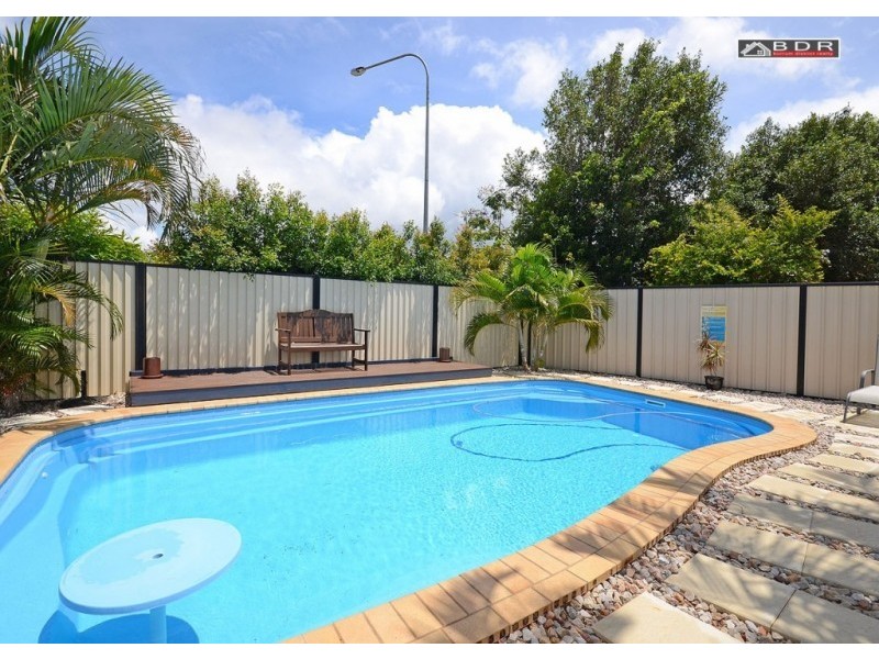 20 Noeme St, Burrum Heads QLD 4659