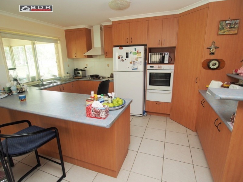 28 East Street, Howard QLD 4659