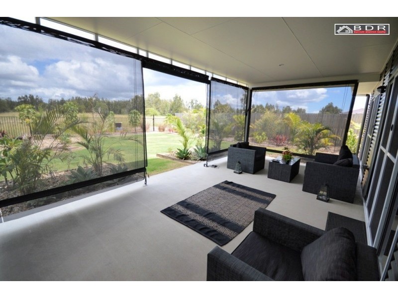 71 Beach Drive, Burrum Heads QLD 4659