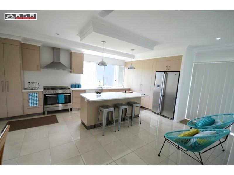 71 Beach Drive, Burrum Heads QLD 4659