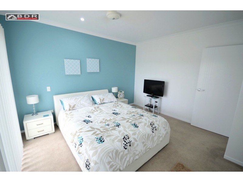 71 Beach Drive, Burrum Heads QLD 4659