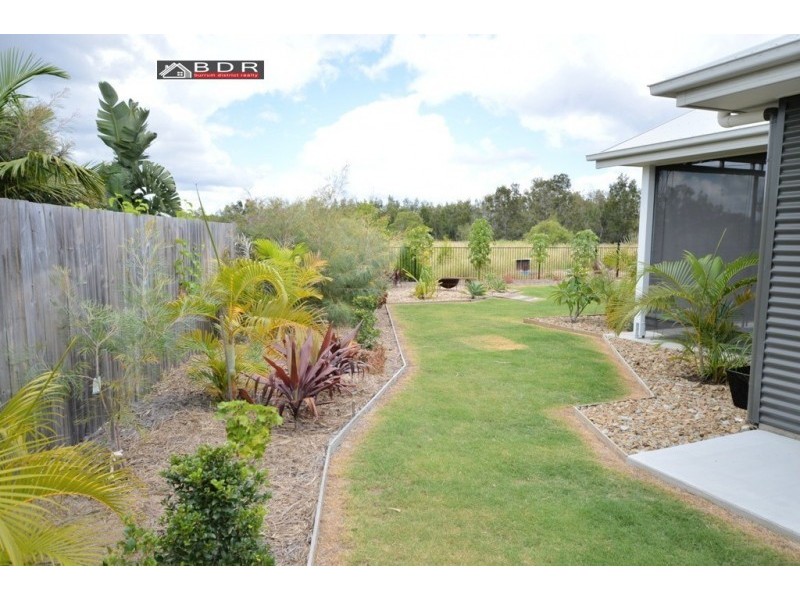71 Beach Drive, Burrum Heads QLD 4659