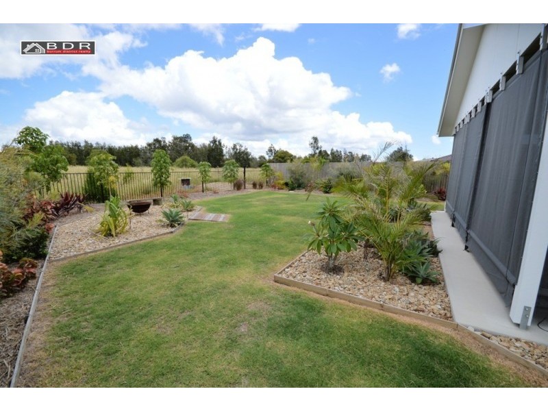 71 Beach Drive, Burrum Heads QLD 4659