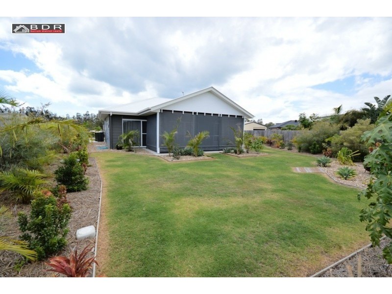 71 Beach Drive, Burrum Heads QLD 4659