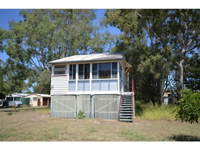 33 Howard Street, Burrum Heads QLD 4659