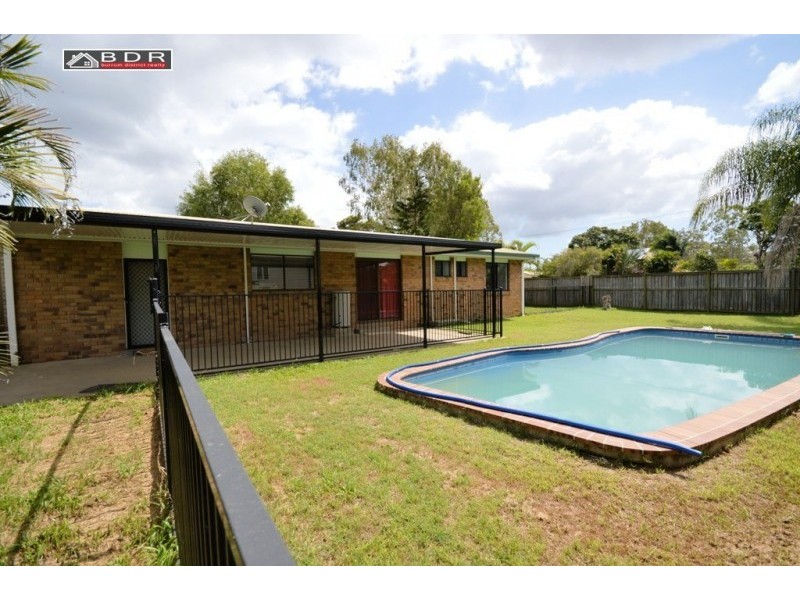 8 Robertson Street, Torbanlea QLD 4662