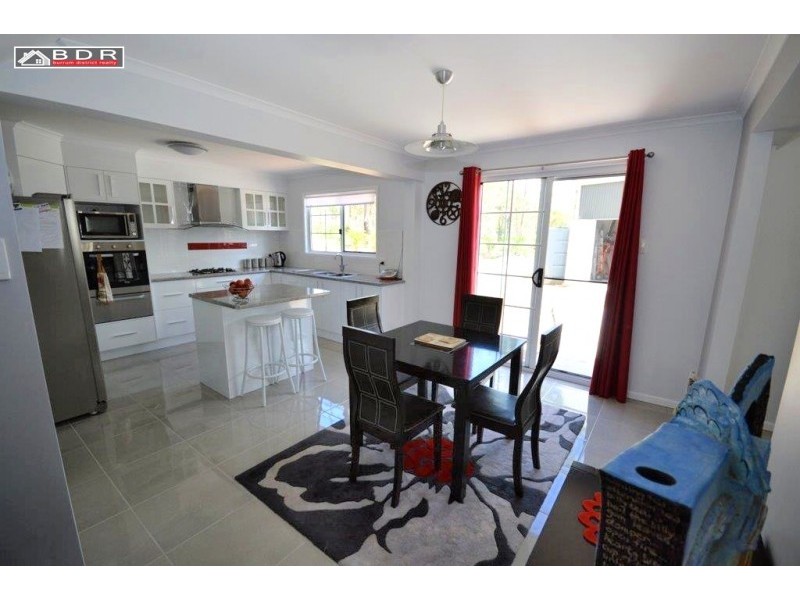 94 Hunter St, Torbanlea QLD 4662