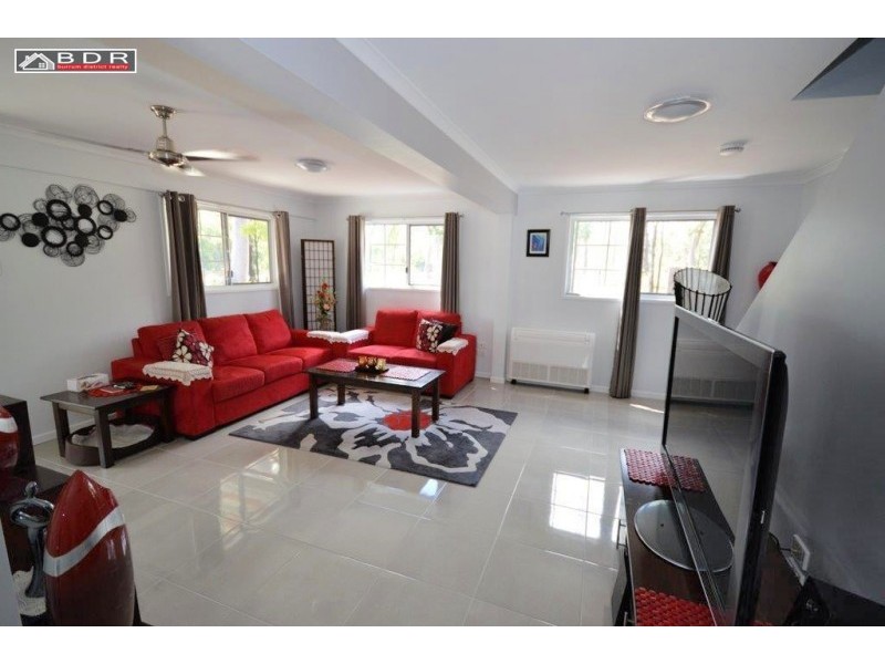 94 Hunter St, Torbanlea QLD 4662