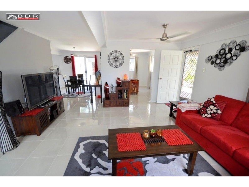 94 Hunter St, Torbanlea QLD 4662