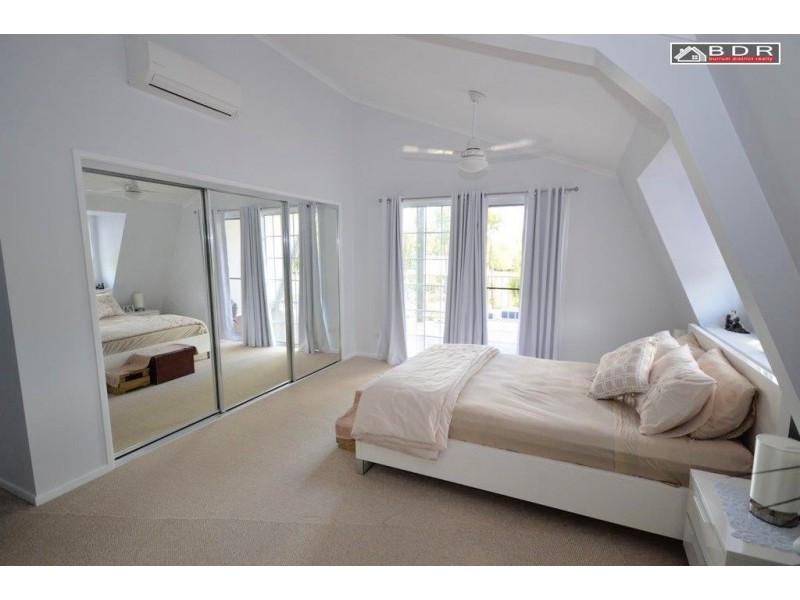 94 Hunter St, Torbanlea QLD 4662