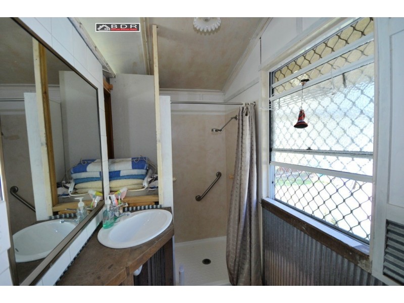 12 Philip Street, Howard QLD 4659