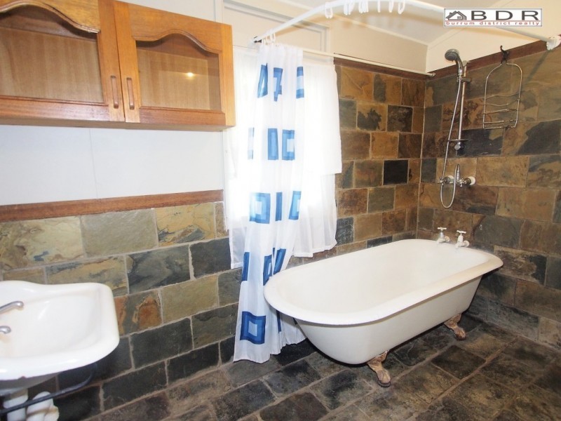 19 Hartley Street, Torbanlea QLD 4662