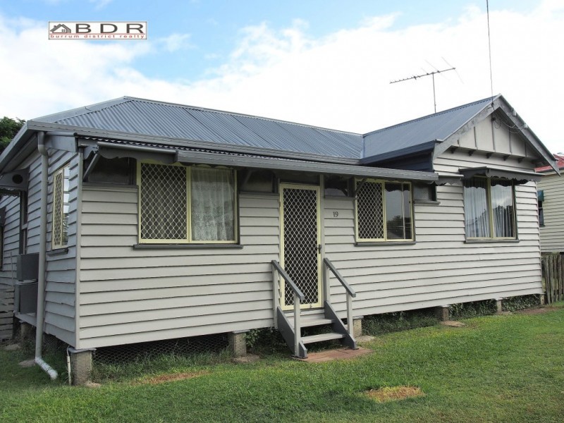 19 Hartley Street, Torbanlea QLD 4662