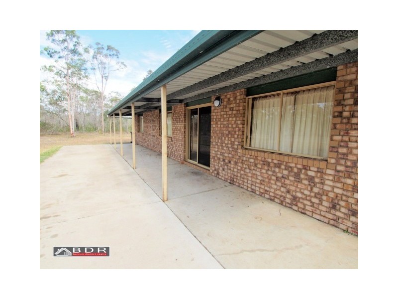 2 Jacqueline Dr, Pacific Haven QLD 4659