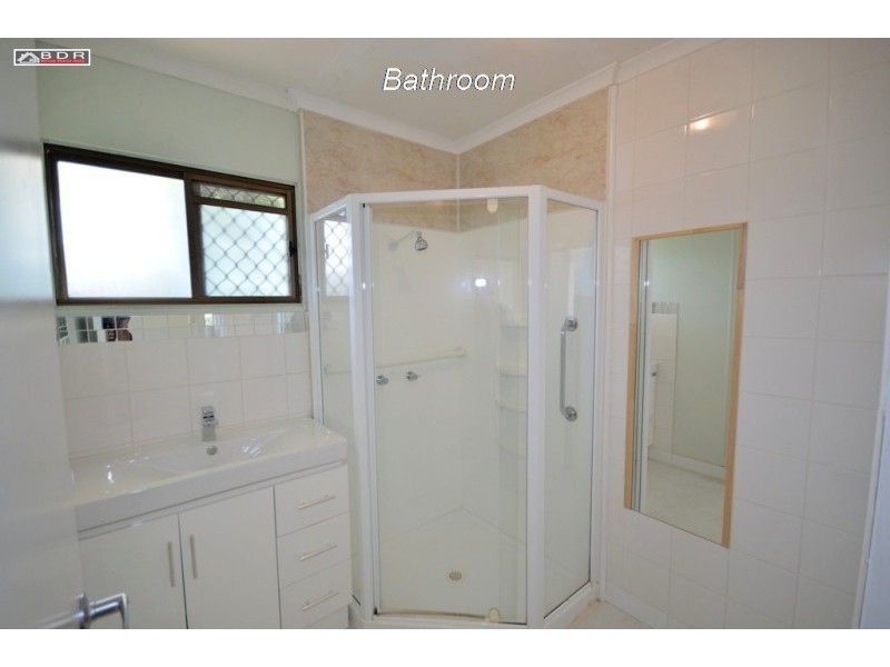 86 Old Bruce Hwy, Howard QLD 4659