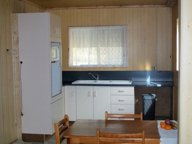 147 Faints Rd, Childers QLD 4660