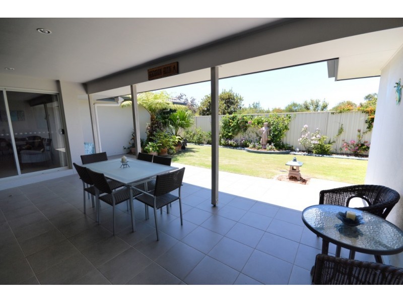 3 Flame Tree Drive, Burrum Heads QLD 4659