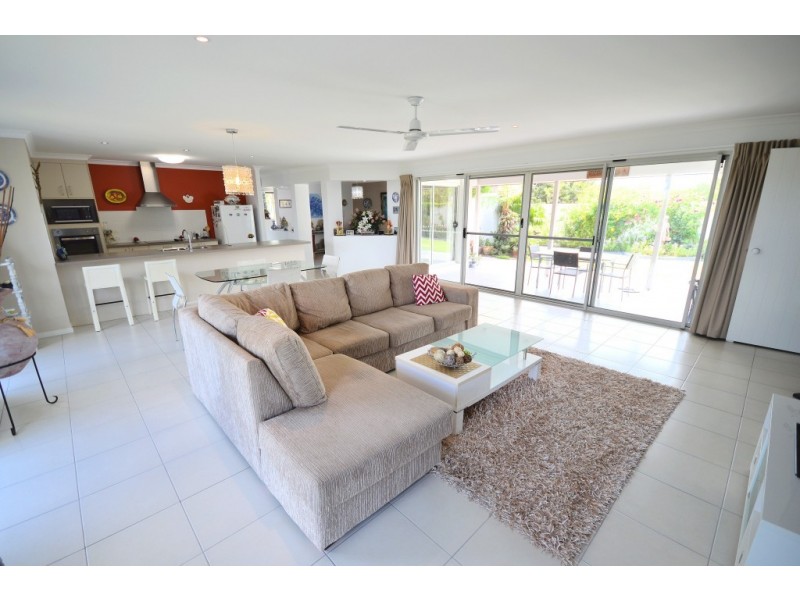3 Flame Tree Drive, Burrum Heads QLD 4659