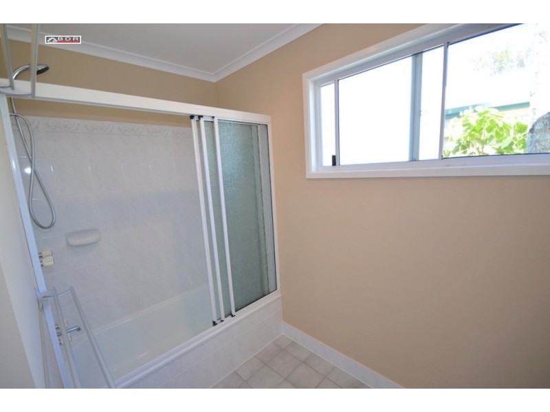 24 James St, Howard QLD 4659