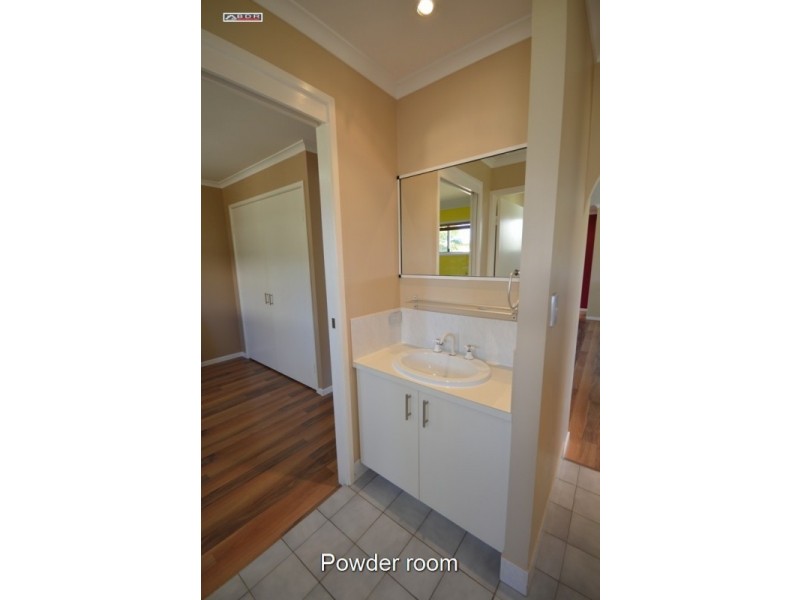 24 James St, Howard QLD 4659