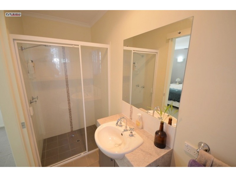 5 Annie St, Howard QLD 4659