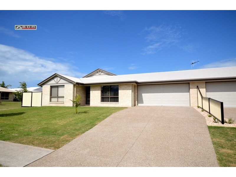1/1 Lucas Dr, Burrum Heads QLD 4659