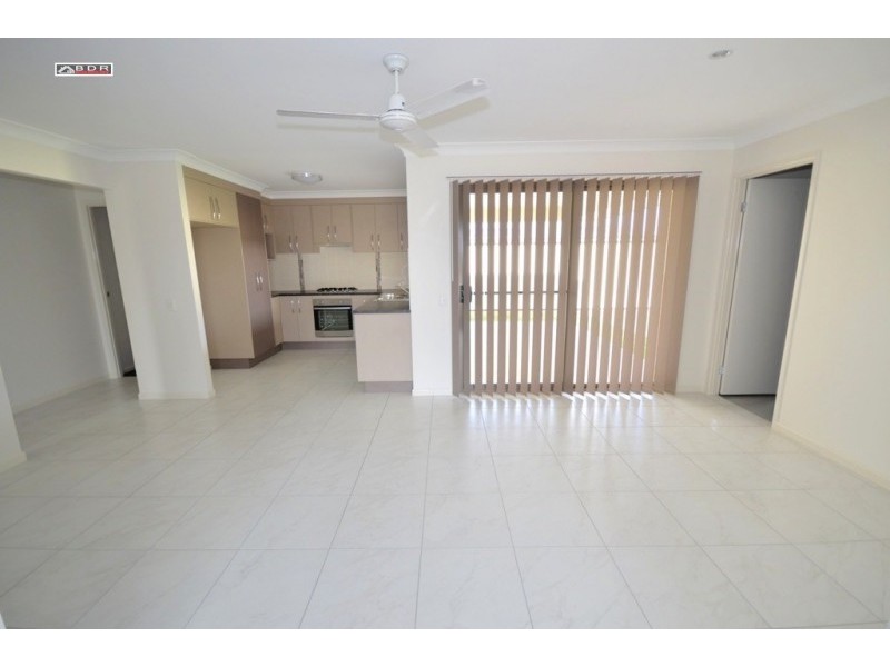 1/1 Lucas Dr, Burrum Heads QLD 4659