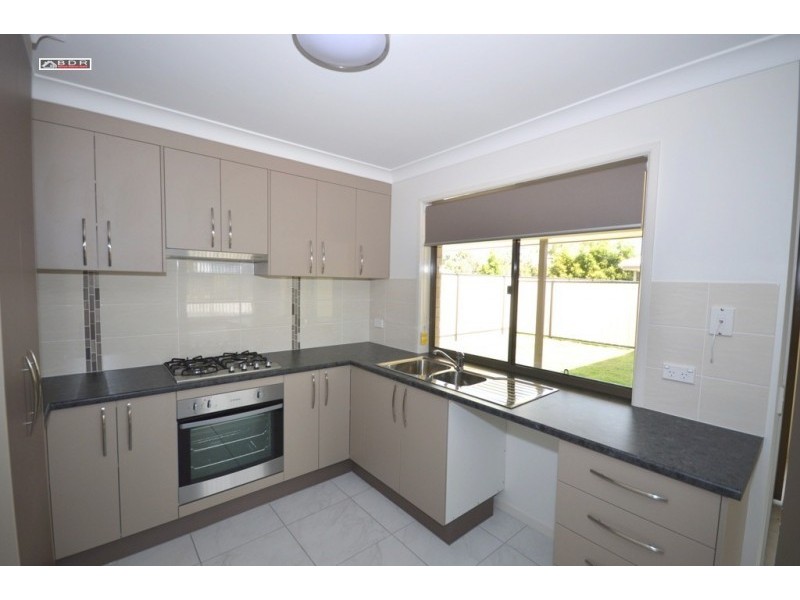 1/1 Lucas Dr, Burrum Heads QLD 4659