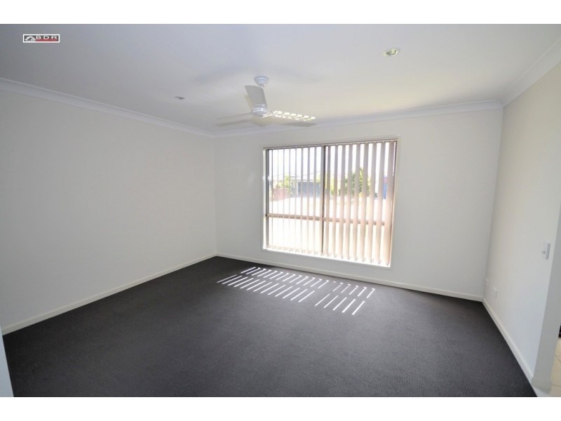 1/1 Lucas Dr, Burrum Heads QLD 4659