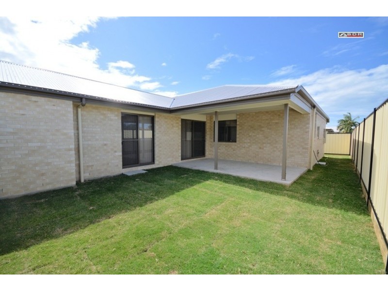 1/1 Lucas Dr, Burrum Heads QLD 4659