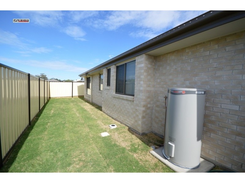 1/1 Lucas Dr, Burrum Heads QLD 4659