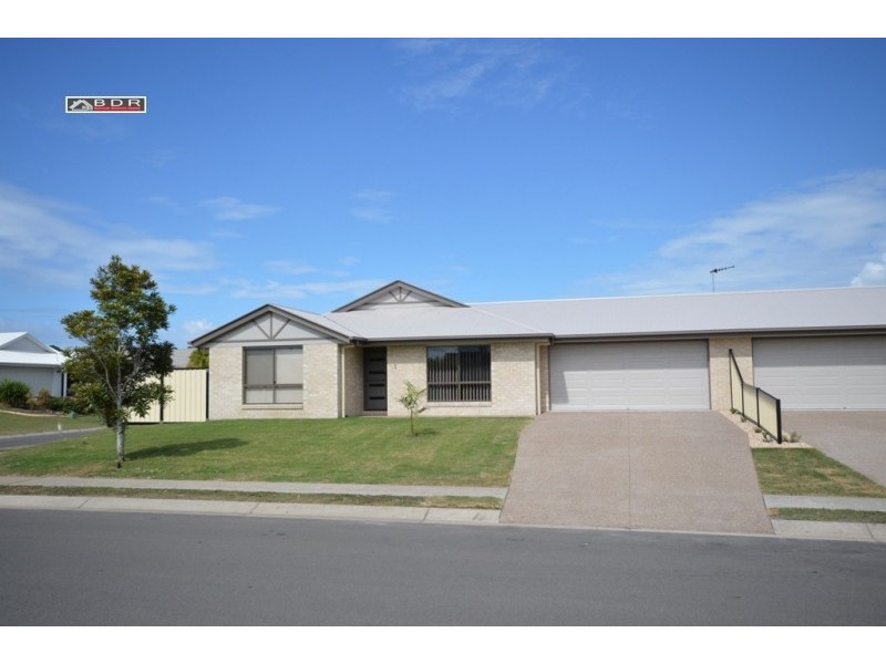 1/1 Lucas Dr, Burrum Heads QLD 4659