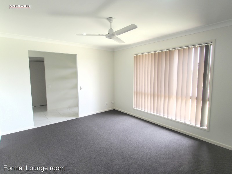2/1 Lucas Drive, Burrum Heads QLD 4659