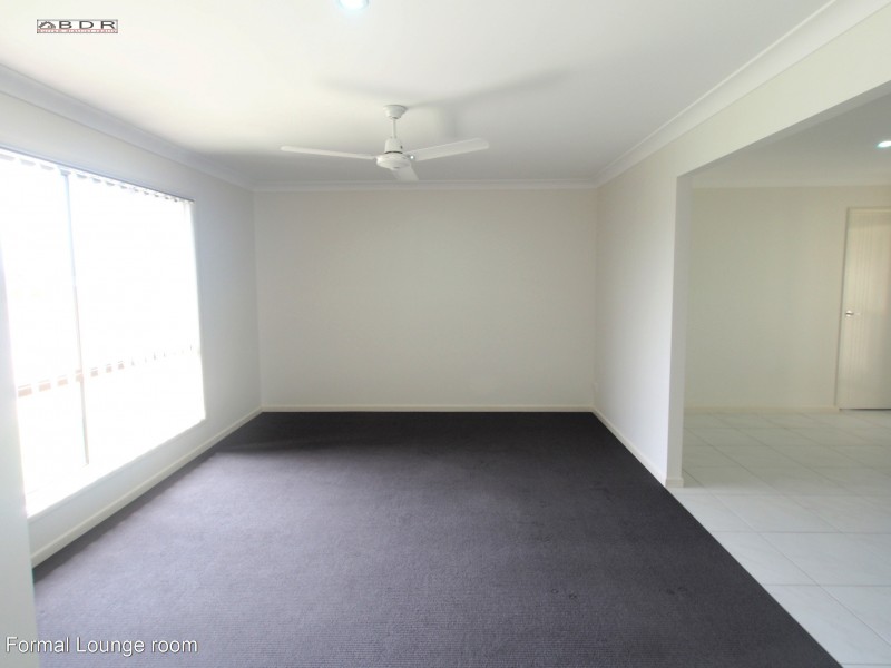 2/1 Lucas Drive, Burrum Heads QLD 4659