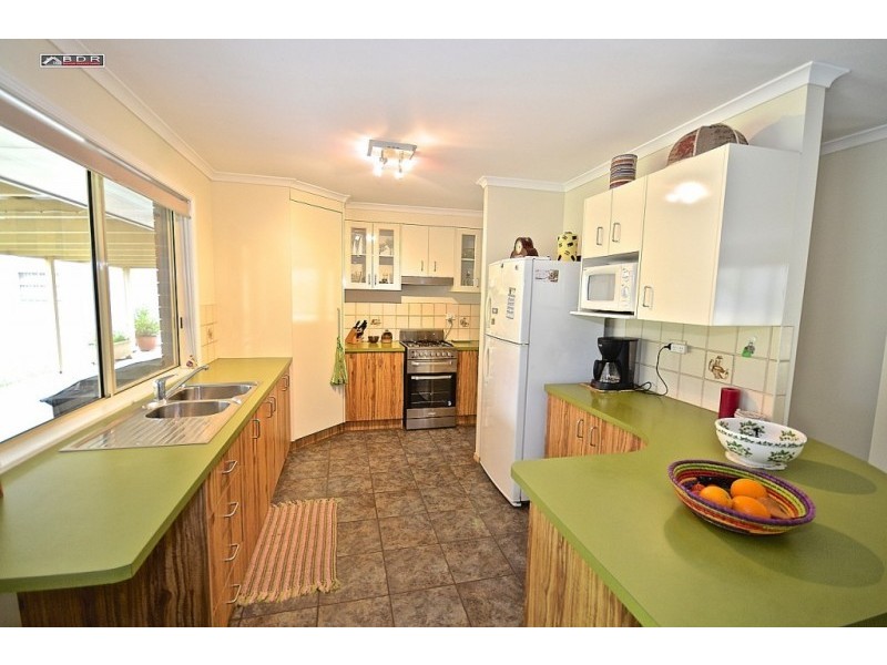 100 Howard Heights Rd, Howard QLD 4659
