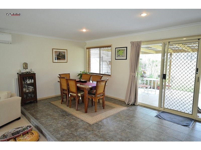 100 Howard Heights Rd, Howard QLD 4659