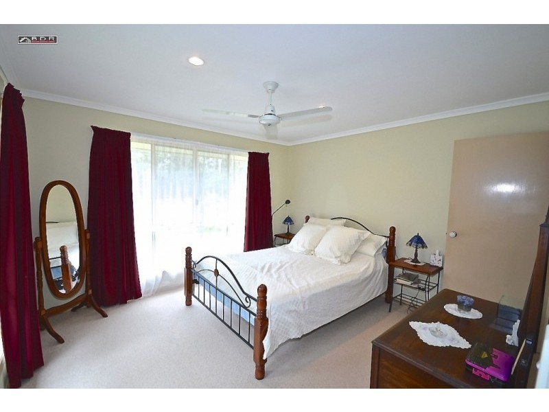100 Howard Heights Rd, Howard QLD 4659