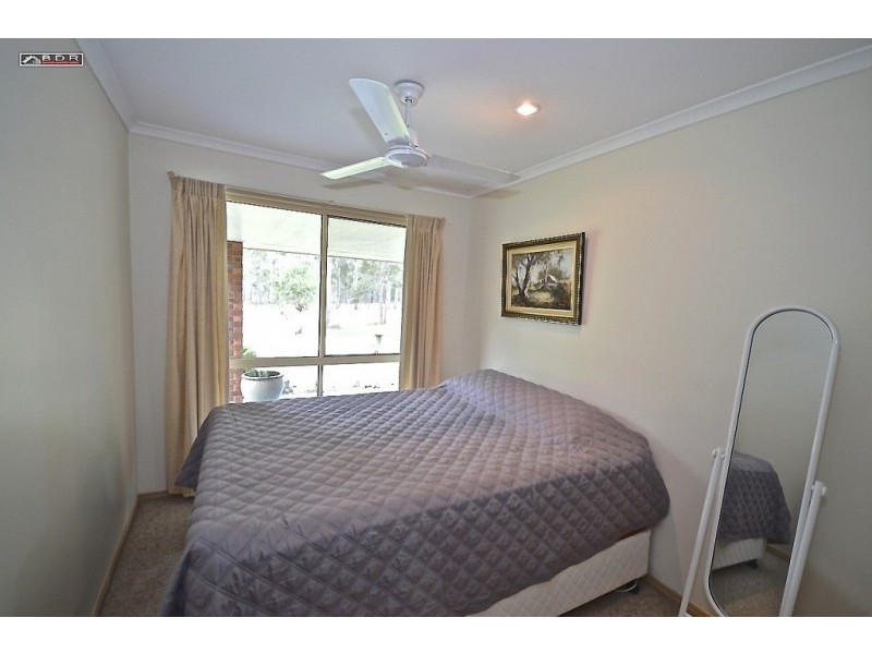 100 Howard Heights Rd, Howard QLD 4659