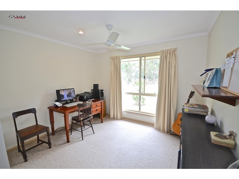 100 Howard Heights Rd, Howard QLD 4659